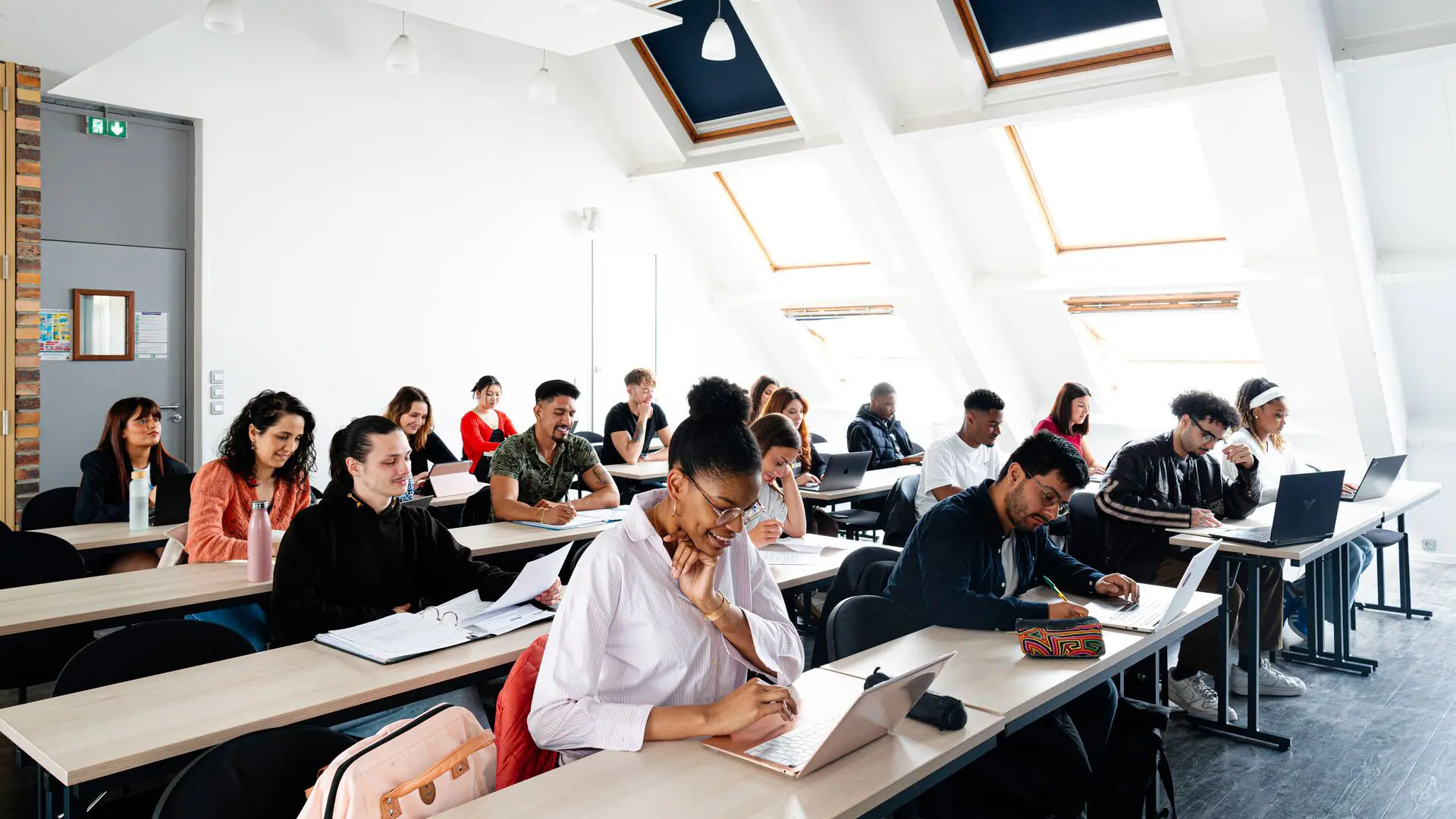 A Groupe IGENSIA Education School
