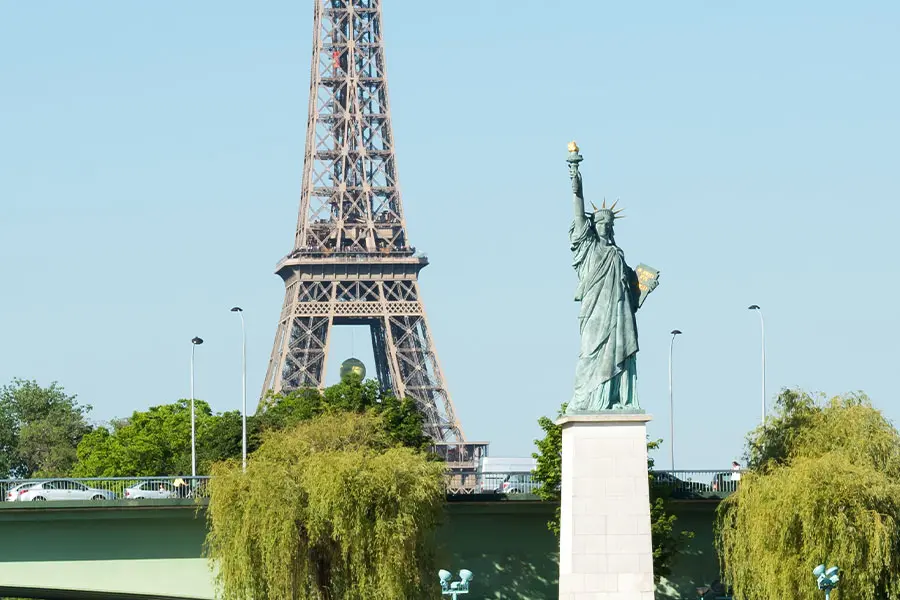 American Business College Paris